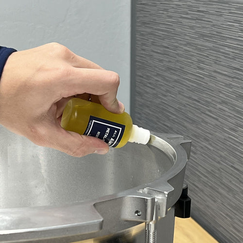 Metal-to-Metal Seal Oil